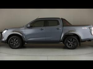 Isuzu D-Max 3.0TD double cab V-Cross 4x4 - Image 22