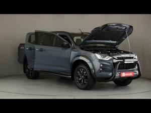 Isuzu D-Max 3.0TD double cab V-Cross 4x4 - Image 29