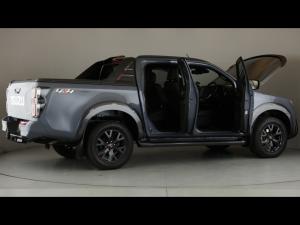 Isuzu D-Max 3.0TD double cab V-Cross 4x4 - Image 31