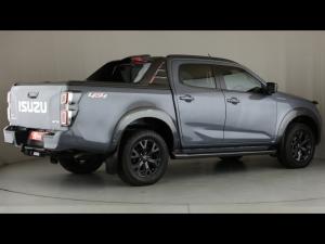 Isuzu D-Max 3.0TD double cab V-Cross 4x4 - Image 2
