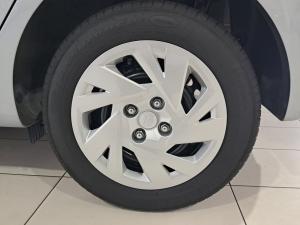Hyundai Grand i10 1.0 Premium hatch - Image 12
