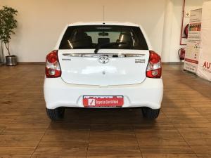 Toyota Etios hatch 1.5 Sprint - Image 5