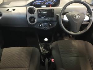 Toyota Etios hatch 1.5 Sprint - Image 6