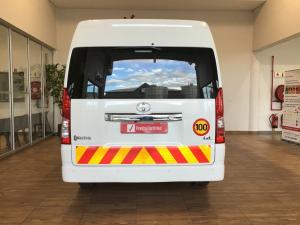 Toyota Quantum 2.8 SLWB bus 14-seater GL manual - Image 5