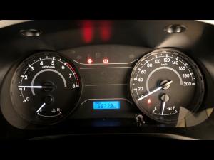 Toyota Hilux 2.0 single cab S (aircon) - Image 9