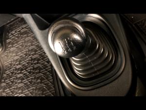 Toyota Hilux 2.0 single cab S (aircon) - Image 15