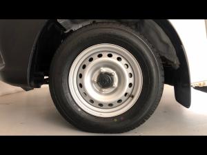 Toyota Hilux 2.0 single cab S (aircon) - Image 18