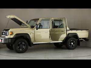 Toyota Land Cruiser 79 2.8GD-6 double cab auto - Image 27