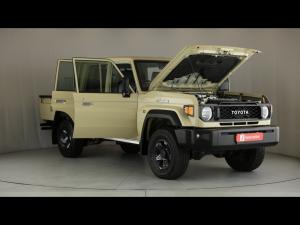 Toyota Land Cruiser 79 2.8GD-6 double cab auto - Image 29