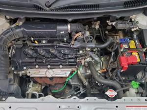 Toyota Starlet 1.5 XR manual - Image 10