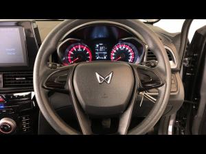 Mahindra XUV 3XO 1.2T MX2 manual - Image 8
