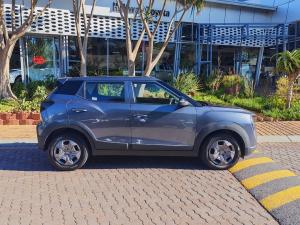 Mahindra XUV 3XO 1.2T MX2 manual - Image 3