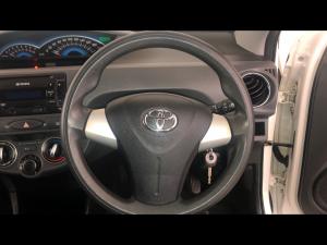 Toyota Etios sedan 1.5 Sprint - Image 8
