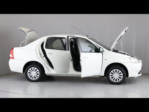 Toyota Etios sedan 1.5 Sprint - Image 30
