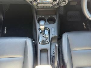 Toyota Hilux 2.8GD-6 double cab 4x4 Raider auto - Image 12