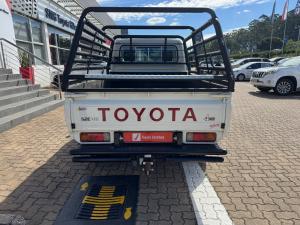 Toyota Land Cruiser 79 4.5D-4D LX V8 single cab - Image 5
