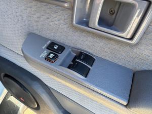 Toyota Land Cruiser 79 4.5D-4D LX V8 single cab - Image 18