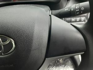 Toyota Vitz 1.0 XR AMT - Image 10