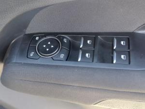 Volkswagen Amarok 2.0BITDI 154KW 4MOT Life automatic D/C - Image 16