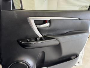 Toyota Fortuner 2.4GD-6 Raised Body automatic - Image 12