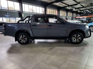 Isuzu D-MAX 1.9 Ddi HR X-RIDER automatic D/C - Image 4