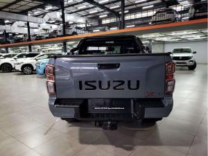 Isuzu D-MAX 1.9 Ddi HR X-RIDER automatic D/C - Image 7