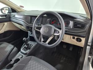 Volkswagen Polo sedan 1.6 manual - Image 20