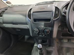 Isuzu D-Max Gen 6 250c single cab - Image 11