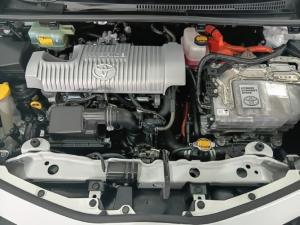 Toyota Yaris 5-door XR HSD - Image 14