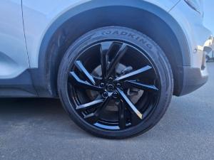 Volvo XC40 T5 AWD R-Design - Image 8