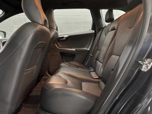 Volvo XC60 D5 AWD Elite - Image 7