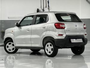 Suzuki S-Presso 1.0 GL manual - Image 4