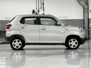 Suzuki S-Presso 1.0 GL manual - Image 7