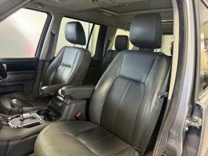 Land Rover Discovery 4 SDV6 S - Image 12
