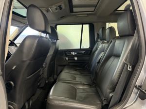 Land Rover Discovery 4 SDV6 S - Image 14