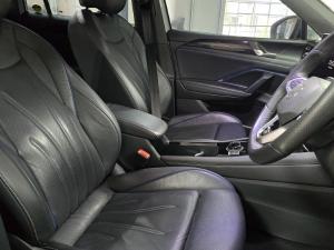 Volkswagen Tiguan 2.0TSI R-Line 4Motion - Image 12