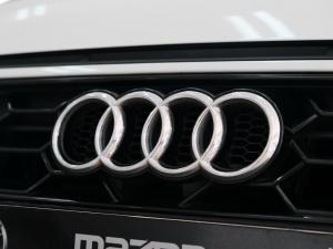 Audi A4 35TDI S line - Image 4