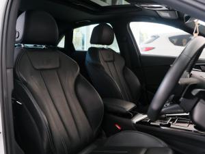 Audi A4 35TDI S line - Image 8