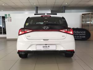 Hyundai i20 1.0T Fluid auto - Image 10