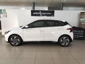 Hyundai i20 1.0T Fluid auto - Image 4