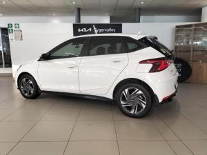 Hyundai i20 1.0T Fluid auto - Image 7