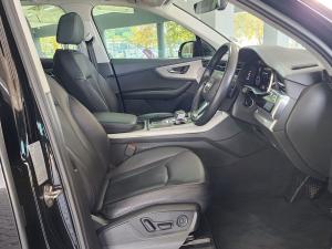 Audi Q7 45TDI quattro S line - Image 17