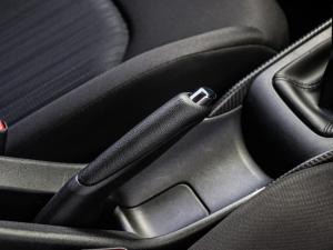 Suzuki Baleno 1.5 GL manual - Image 12