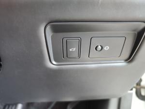 Land Rover Range Rover SVAutobiography Dynamic P565 - Image 25