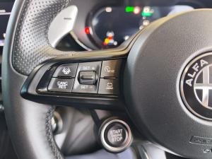 Alfa Romeo Tonale 1.5T Hybrid Veloce - Image 22