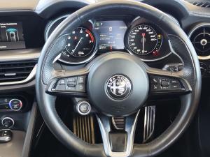 Alfa Romeo Stelvio 2.0T Veloce Q4 - Image 23