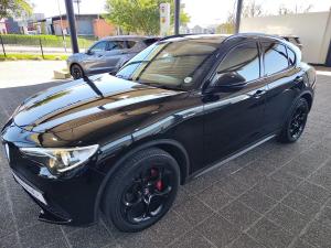 Alfa Romeo Stelvio 2.0T Veloce Q4 - Image 6