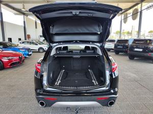 Alfa Romeo Stelvio 2.0T Veloce Q4 - Image 9
