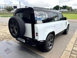 Land Rover Defender 110 D350 X-Dynamic HSE - Image 10