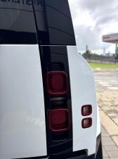 Land Rover Defender 110 D350 X-Dynamic HSE - Image 13